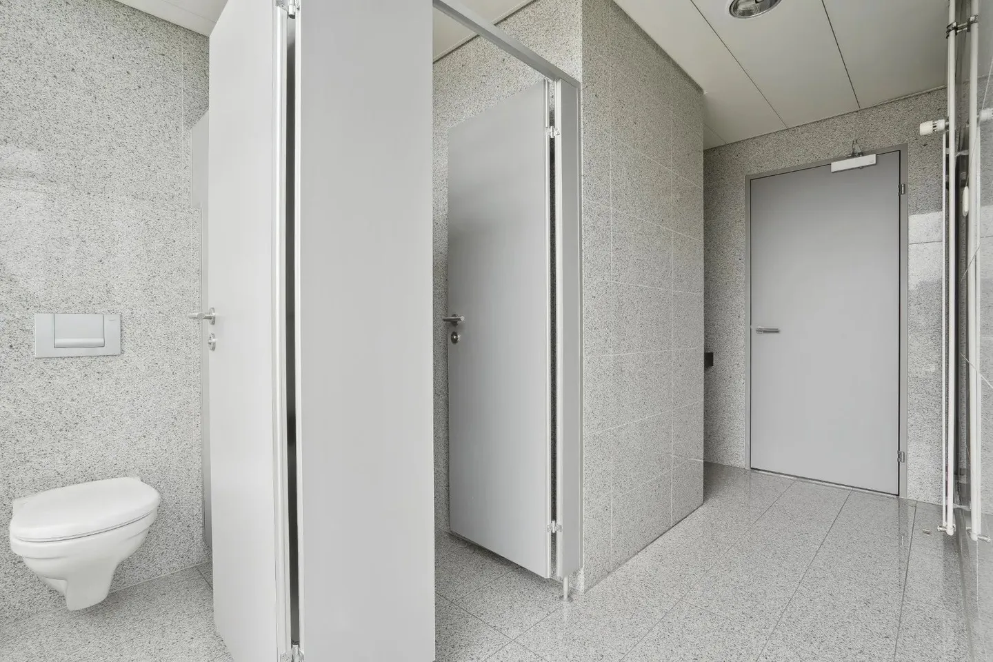 Commercial à louer, Kasernenstrasse 1, à Bachenbülach, Suisse - Photo 8 sur 13