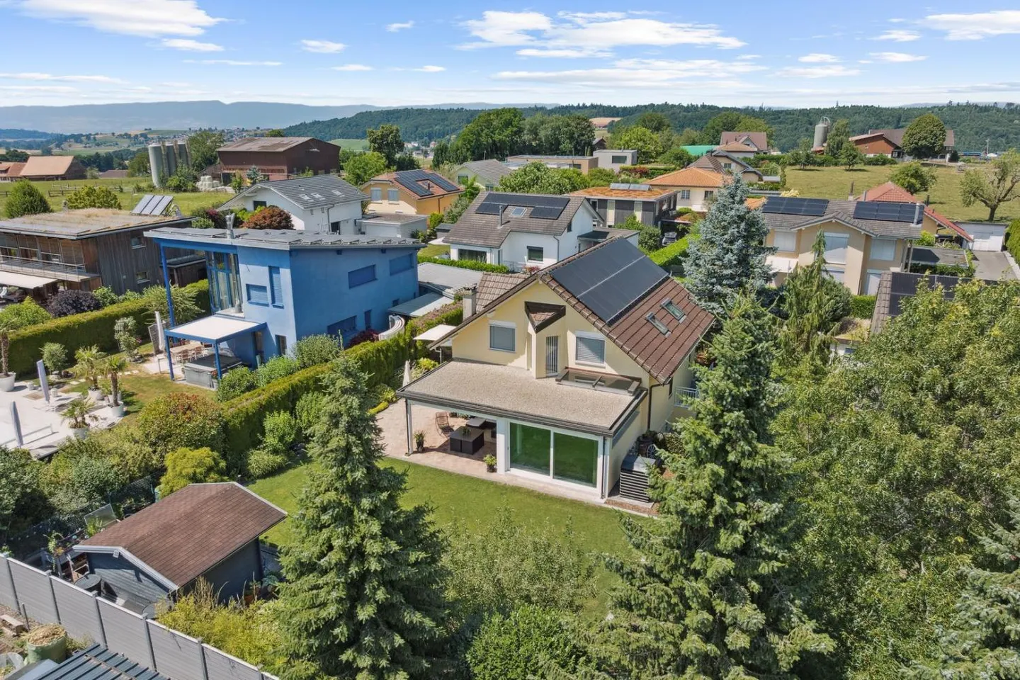 Superb contemporary villa in Avry-sur-Matran - Photo 1 of 13