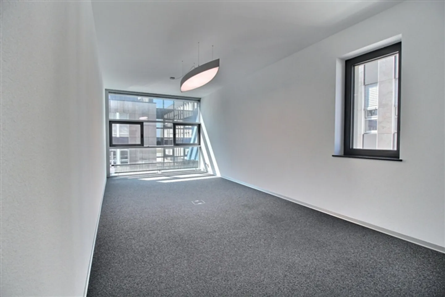 Rare Opportunity Villars-sur-Glâne – Administrative Area - Photo 3 of 14