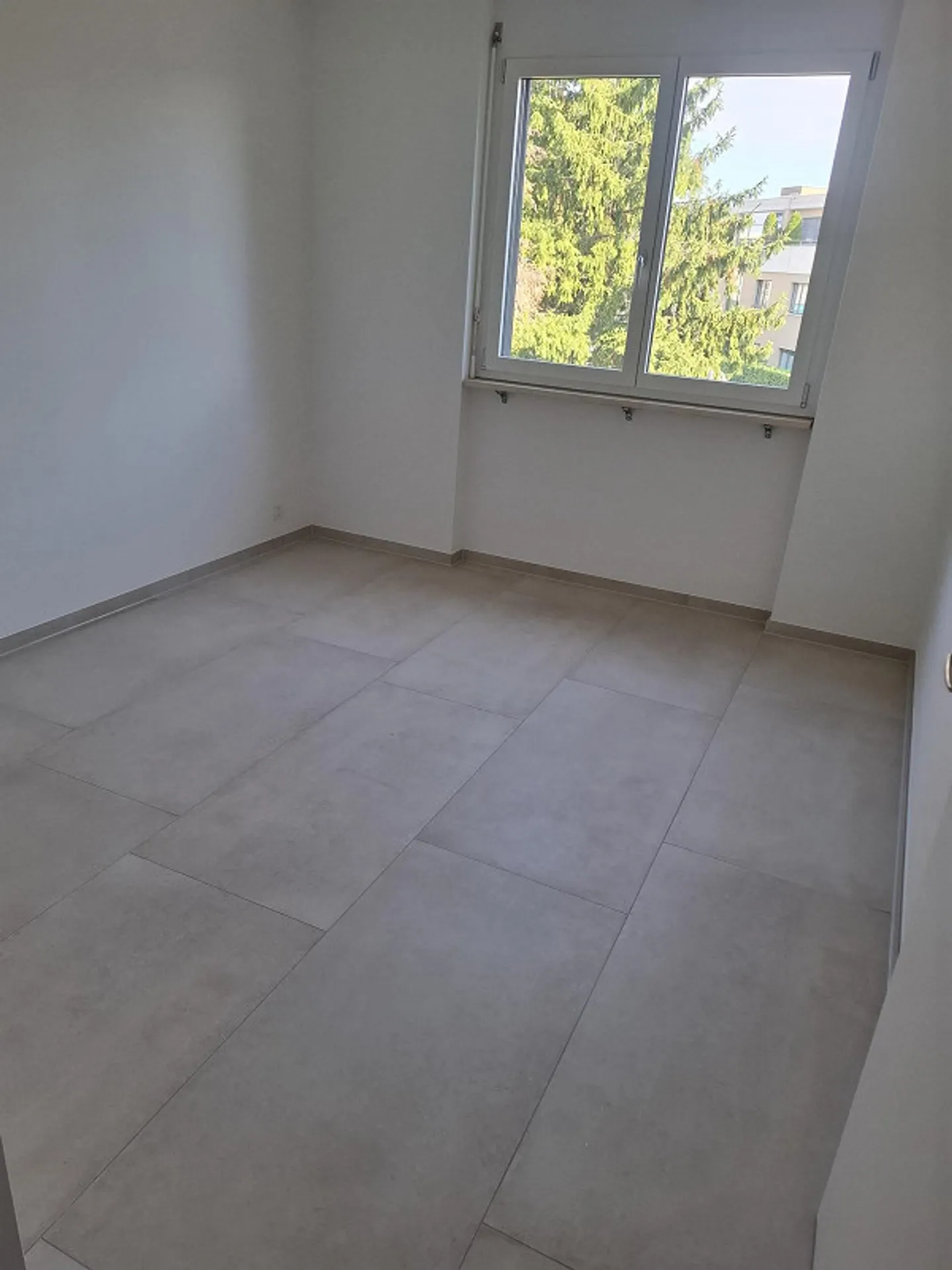 Helle 3.5-Zimmerwohnung mit Balkonen - Foto 12 von 16