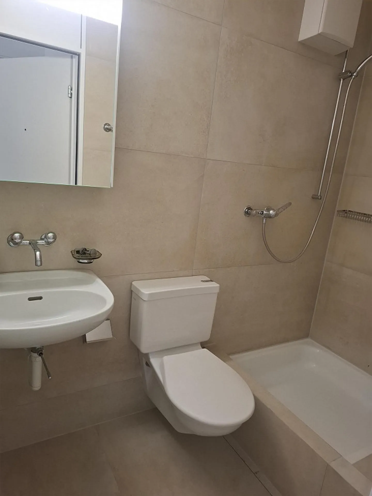 Helle 3.5-Zimmerwohnung mit Balkonen - Foto 16 von 16