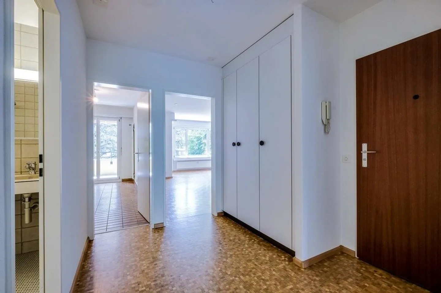 Vivre avec un certain quelque chose dans un environnement adapté aux enfants - Photo 2 sur 8