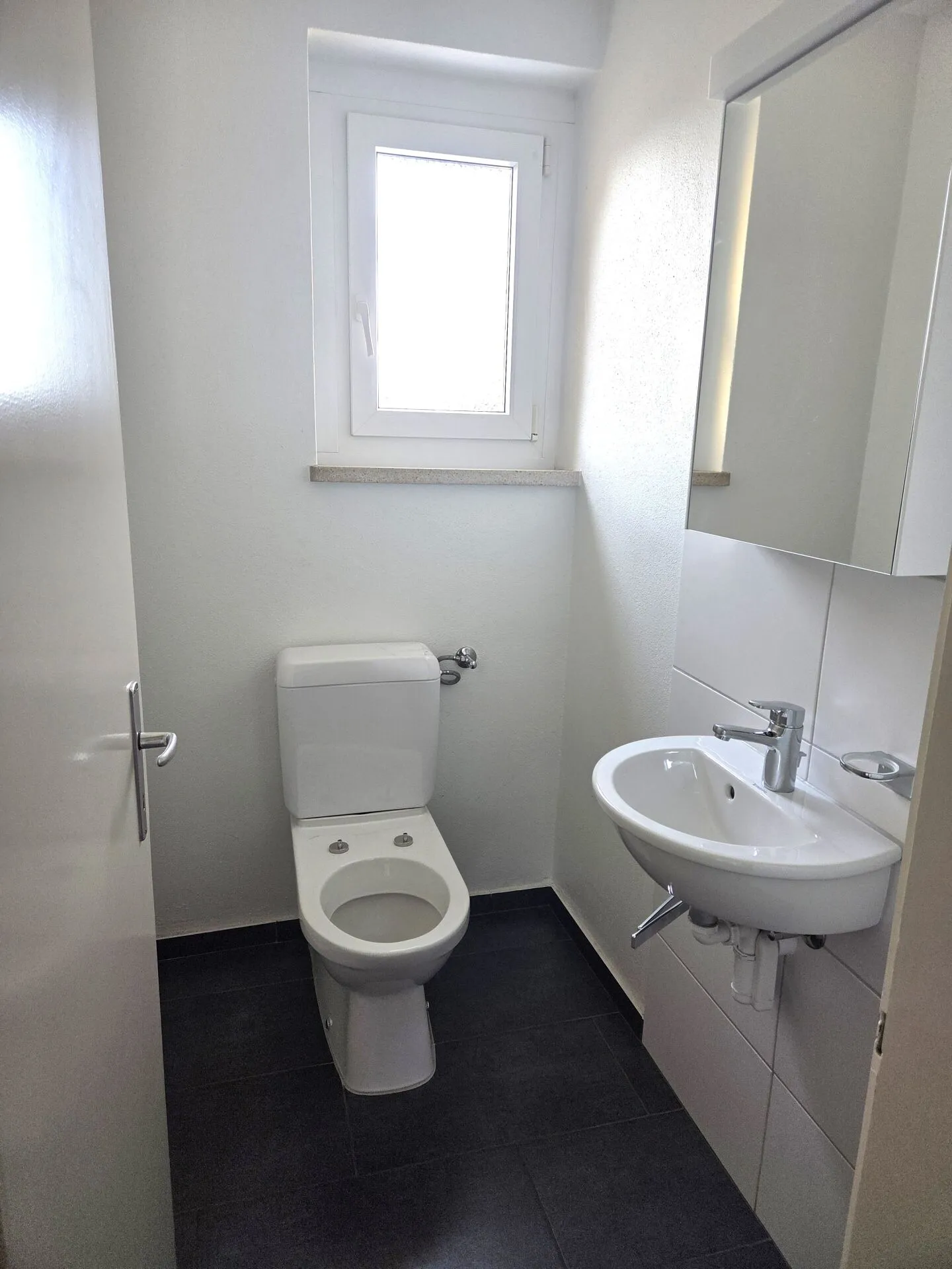 Réalisez votre rêve de vivre au bord du lac de Constance avec cet appartement. - Photo 5 sur 12