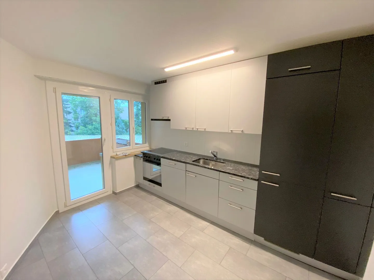 Réalisez votre rêve de vivre au bord du lac de Constance avec cet appartement. - Photo 2 sur 12