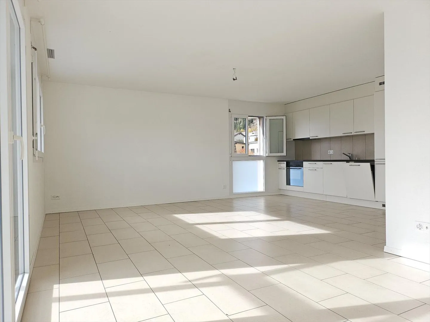 Appartamento di 4,5 locali con balcone - Foto 7 di 13