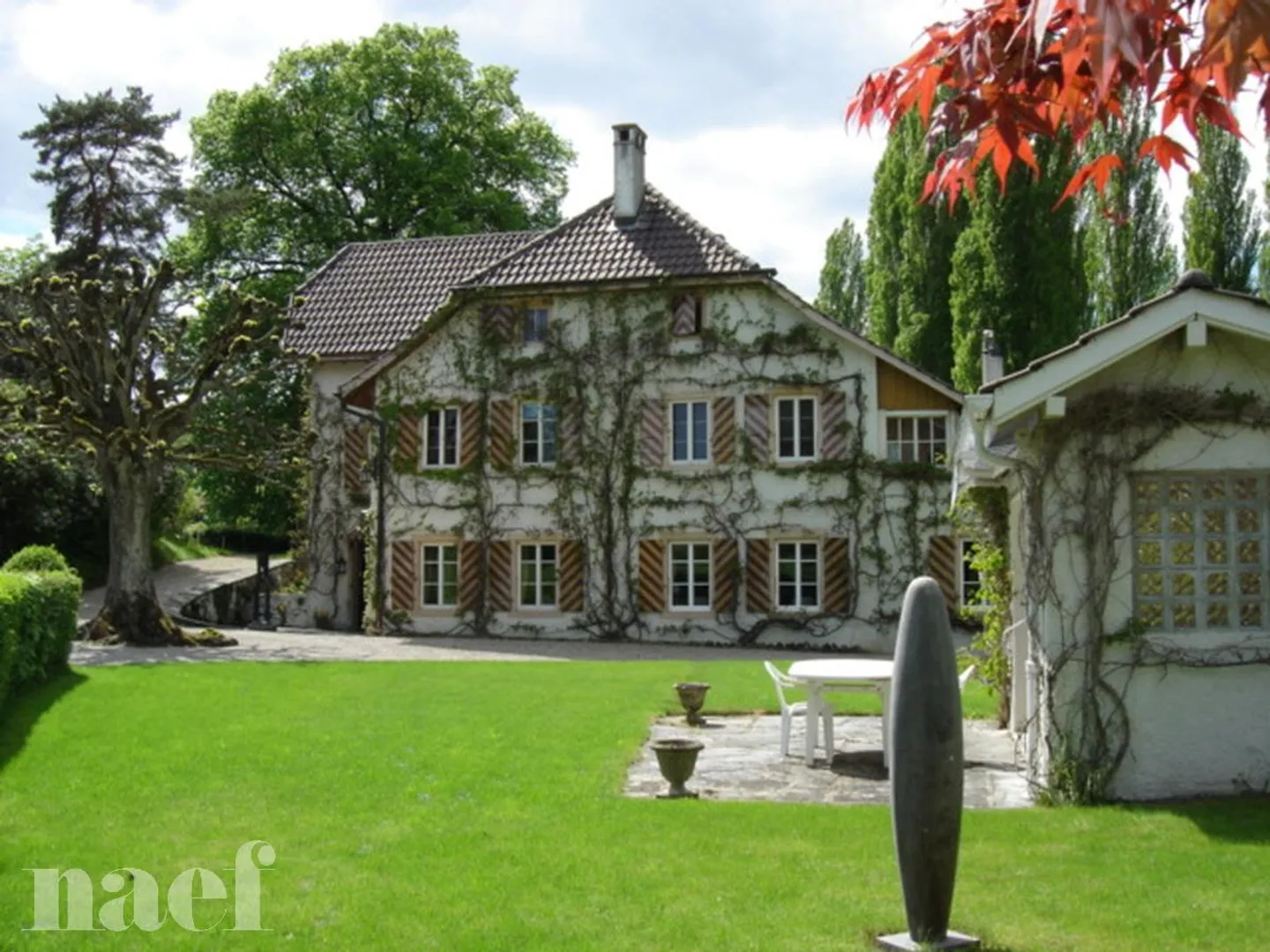 Villa 8 Zimmer - Foto 1 von 13