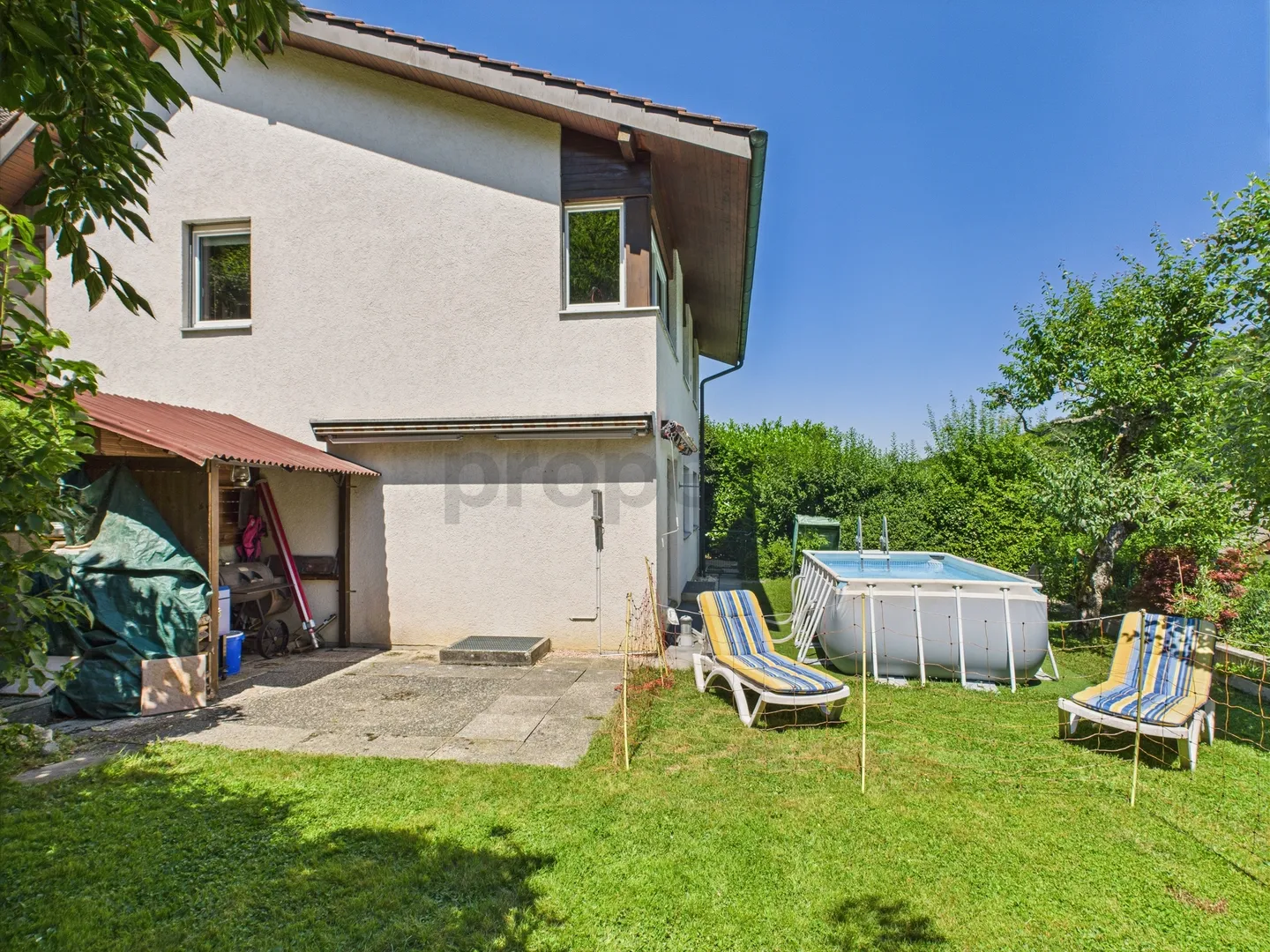 Affascinante casa unifamiliare di 6,5 stanze con bel giardino a Hofstetten-Flüh - Foto 12 di 13