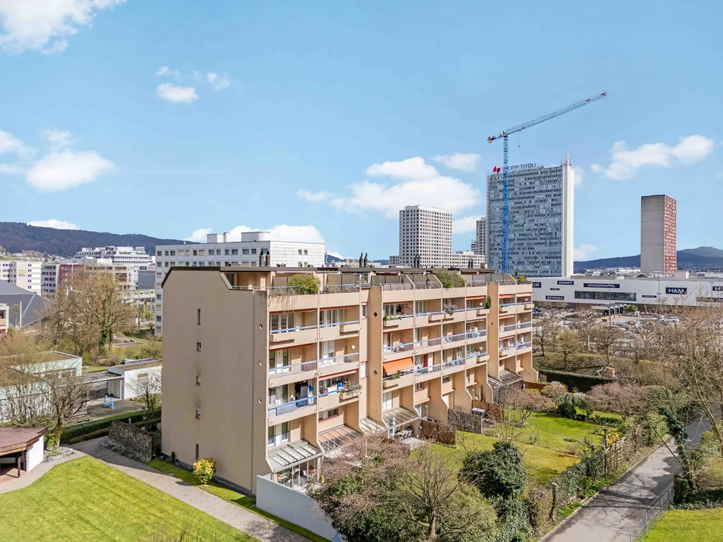 Maisonette de 4,5 pièces avec terrasse sur le toit - Photo 1 sur 12