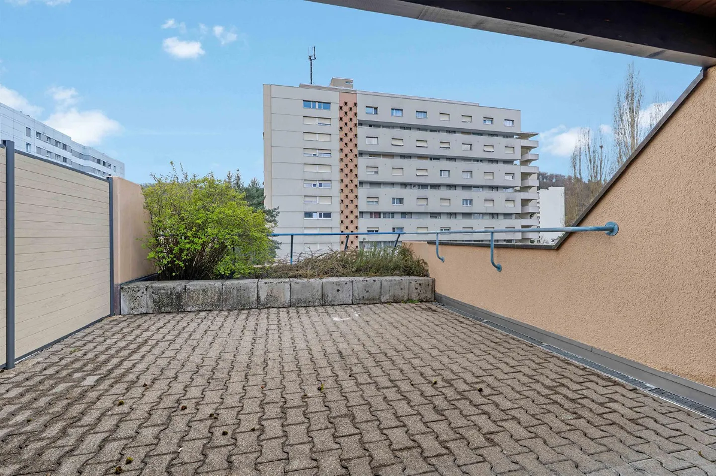 Maisonette de 4,5 pièces avec terrasse sur le toit - Photo 11 sur 12