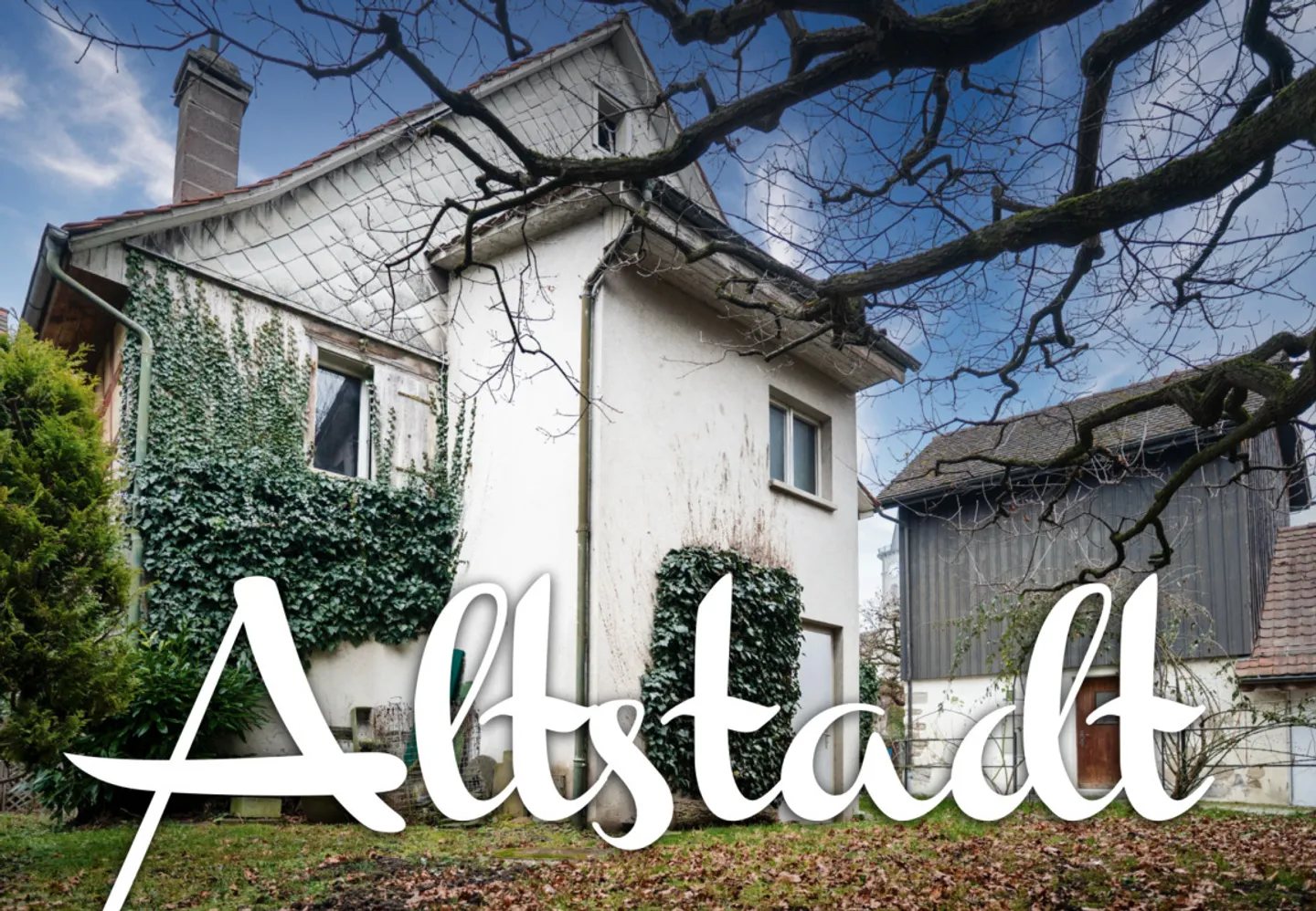 Affascinante casa nel centro storico con potenziale di sviluppo vicino al lago - Foto 1 di 23