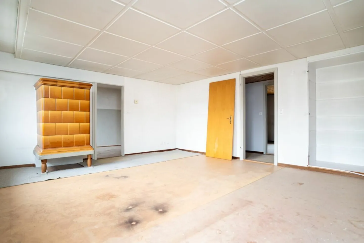 Affascinante casa nel centro storico con potenziale di sviluppo vicino al lago - Foto 8 di 23