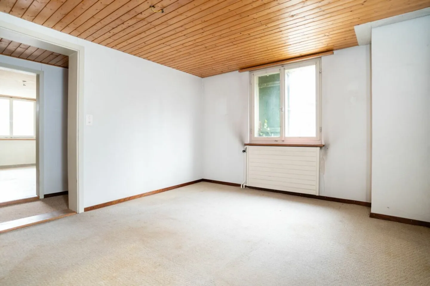 Affascinante casa nel centro storico con potenziale di sviluppo vicino al lago - Foto 10 di 23