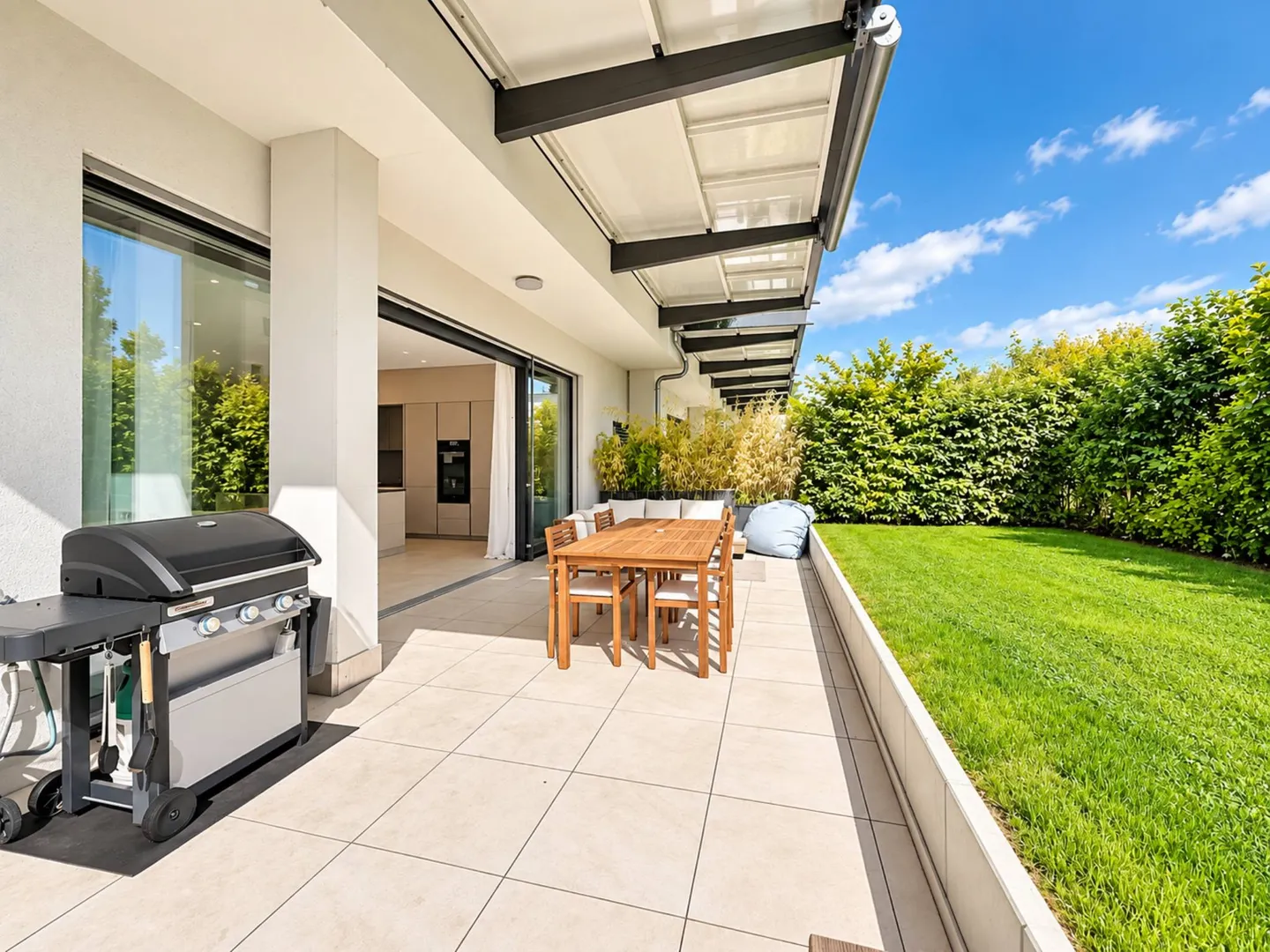 Elegante appartamento 3.5 locali con terrazza e giardino privato - Foto 9 di 11