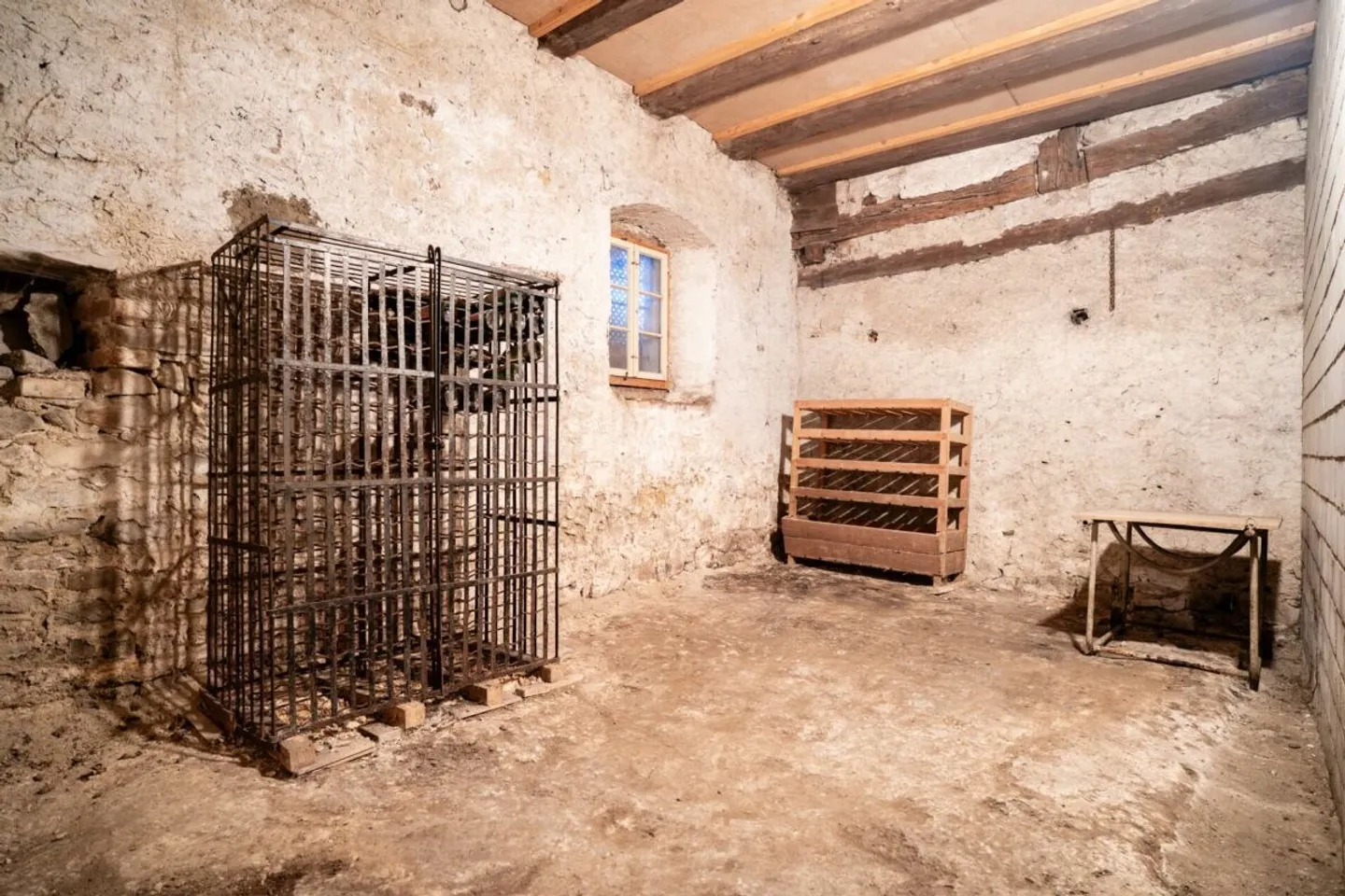 Affascinante casa nel centro storico con potenziale di sviluppo vicino al lago - Foto 21 di 23