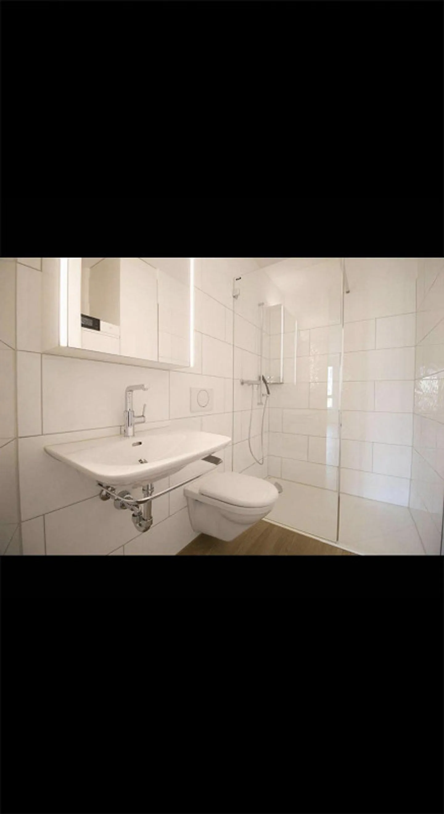 Moderno appartamento di 4,5 stanze con terrazza e lavatrice privata - Foto 8 di 11