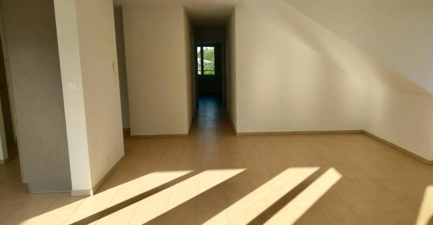 Immeuble Résidentiel Moderne - Photo 5 sur 13
