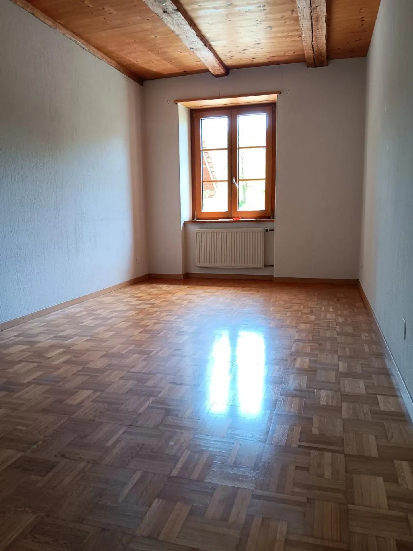 5.5 Room House - Photo 7 of 9