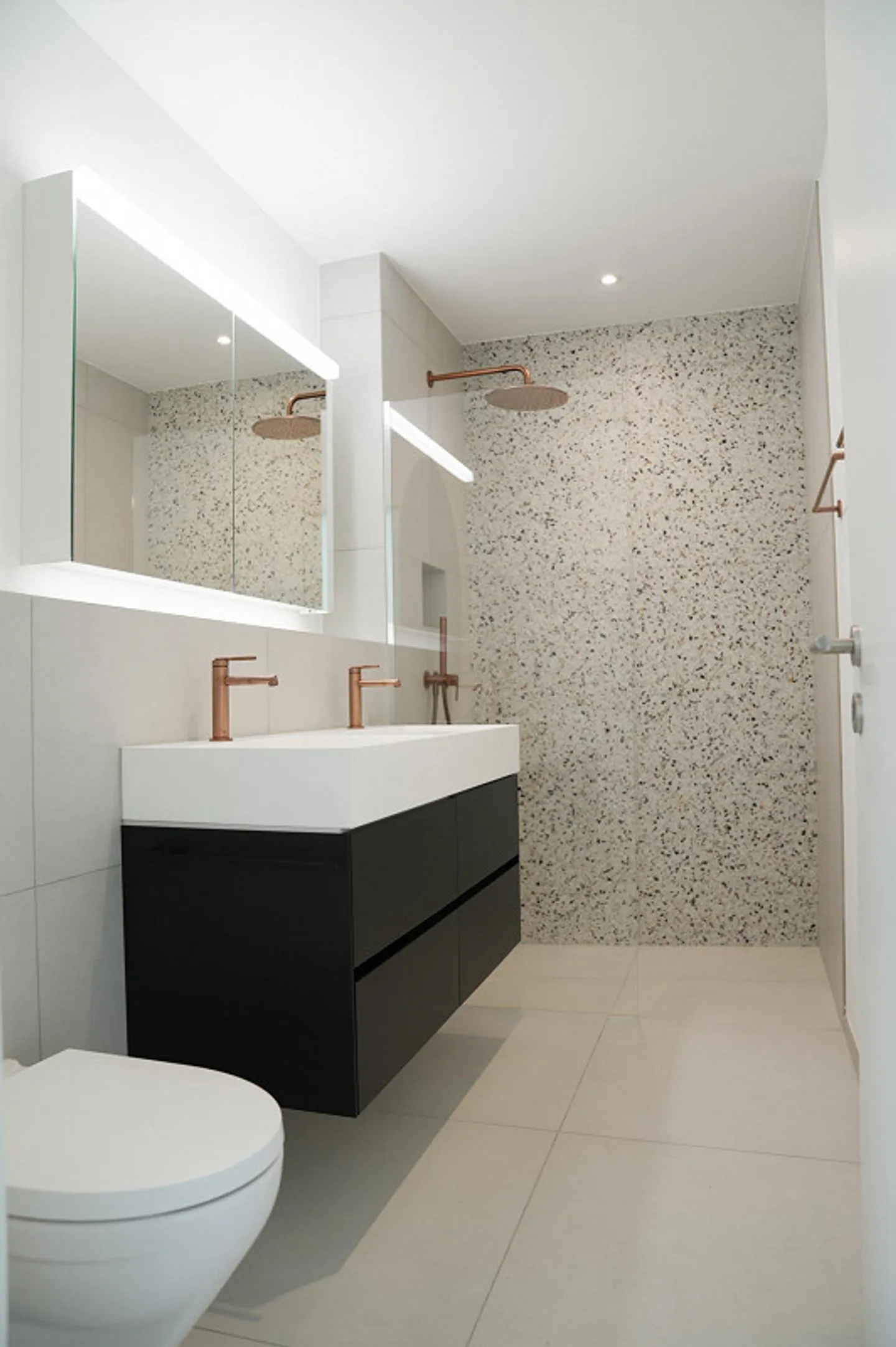Nouvel appartement de jardin exclusif avec 3,5 pièces, lumineux et dans le meilleur emplacement - Photo 4 sur 11