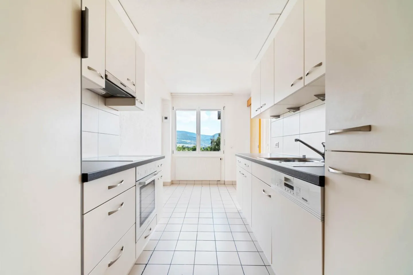 Appartement spacieux avec vue imprenable - Photo 1 sur 18