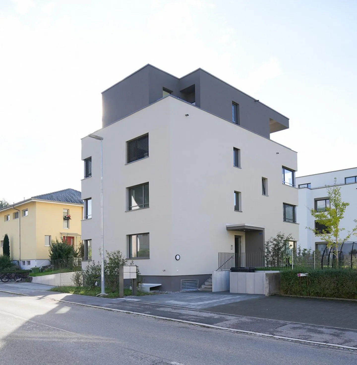 Nouvel appartement de jardin exclusif avec 3,5 pièces, lumineux et dans le meilleur emplacement - Photo 2 sur 11