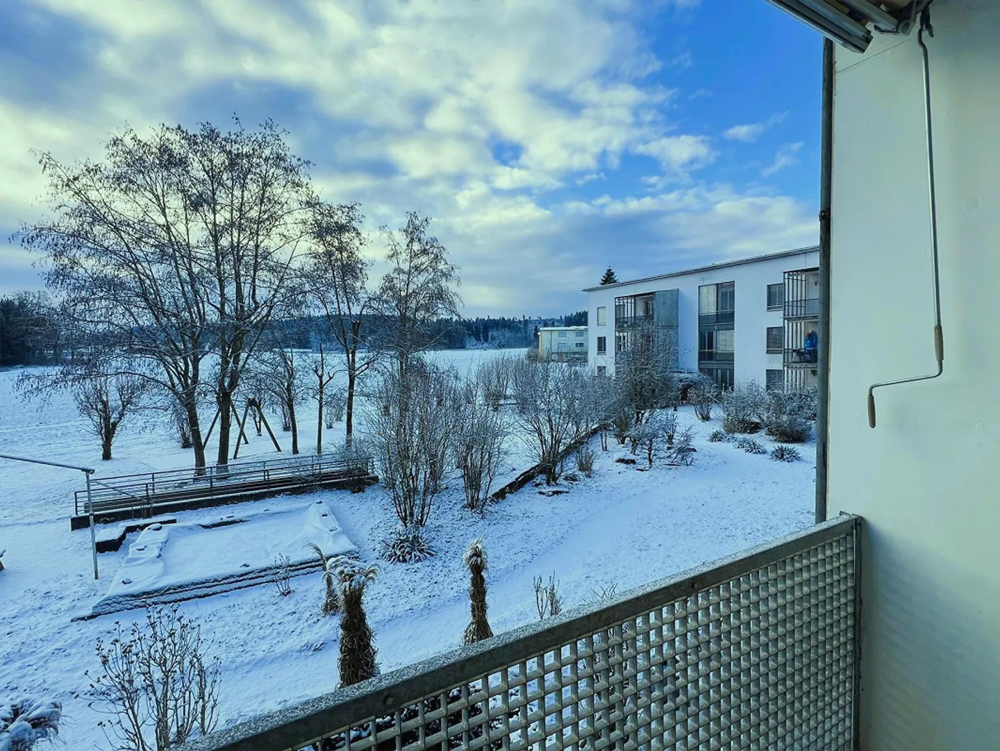 Emplacement calme, plan d'étage très flexible - Photo 1 sur 8