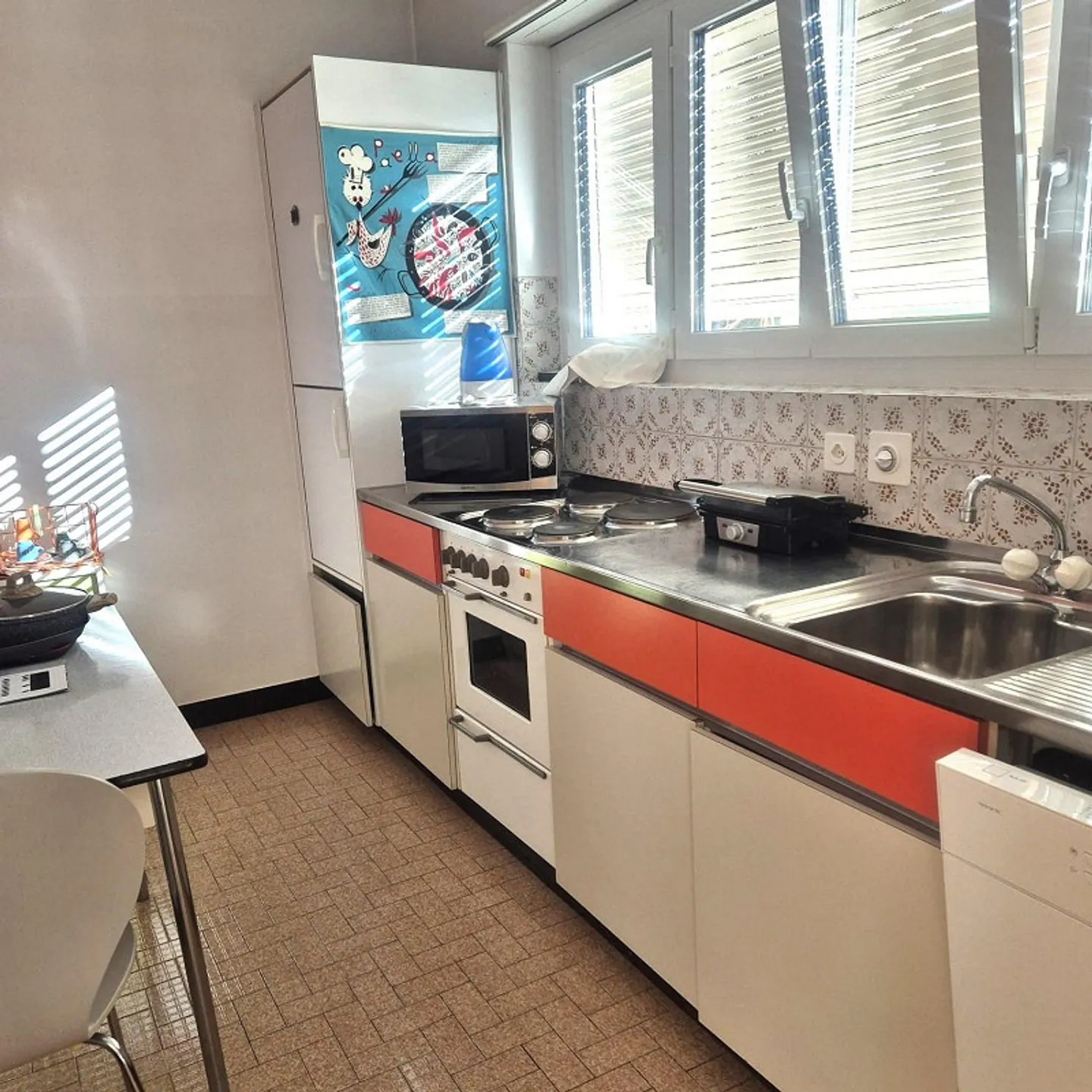 CASA UNIFAMILIARE IMMERSA NEL VERDE CON GIARDINO E VISTA APERTA SUL... - Foto 5 di 13