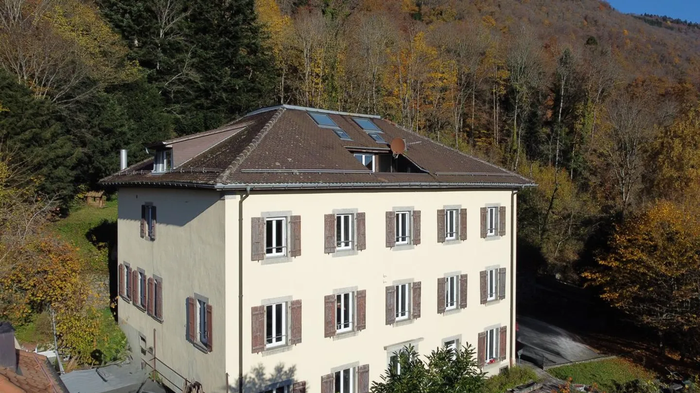 UNIQUE : Maison terrasse de 8.5 pièces avec vue sur la campagne - Photo 4 sur 6