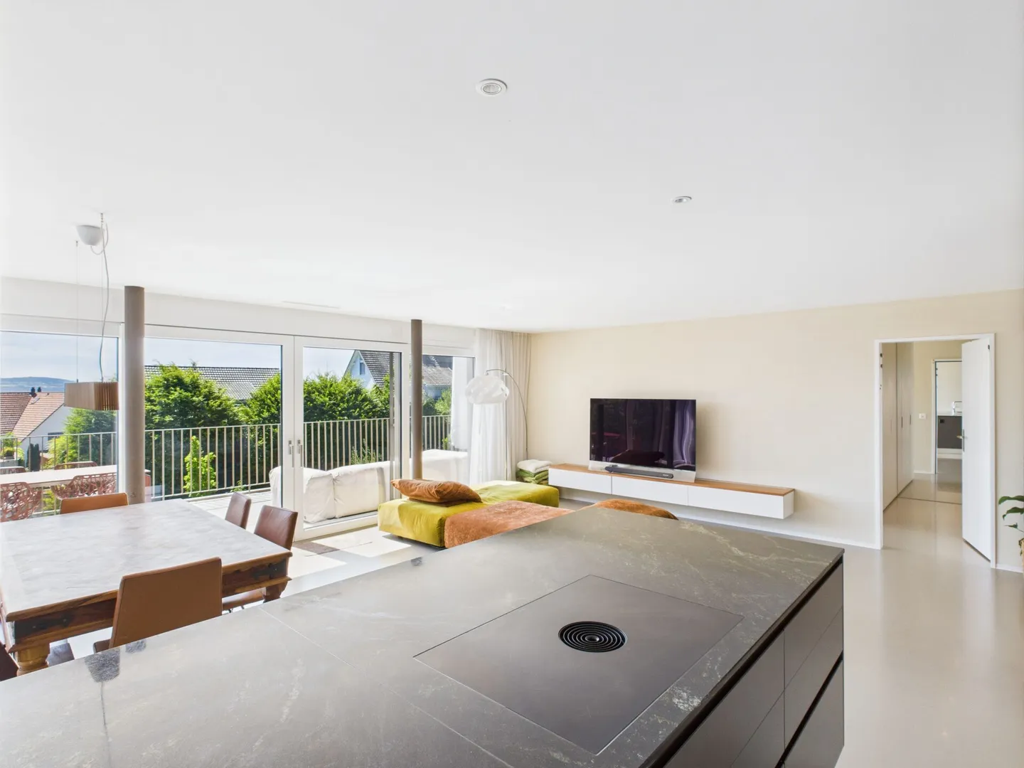 Vivre avec style - Moderne, lumineux et de haute qualité - Photo 2 sur 8