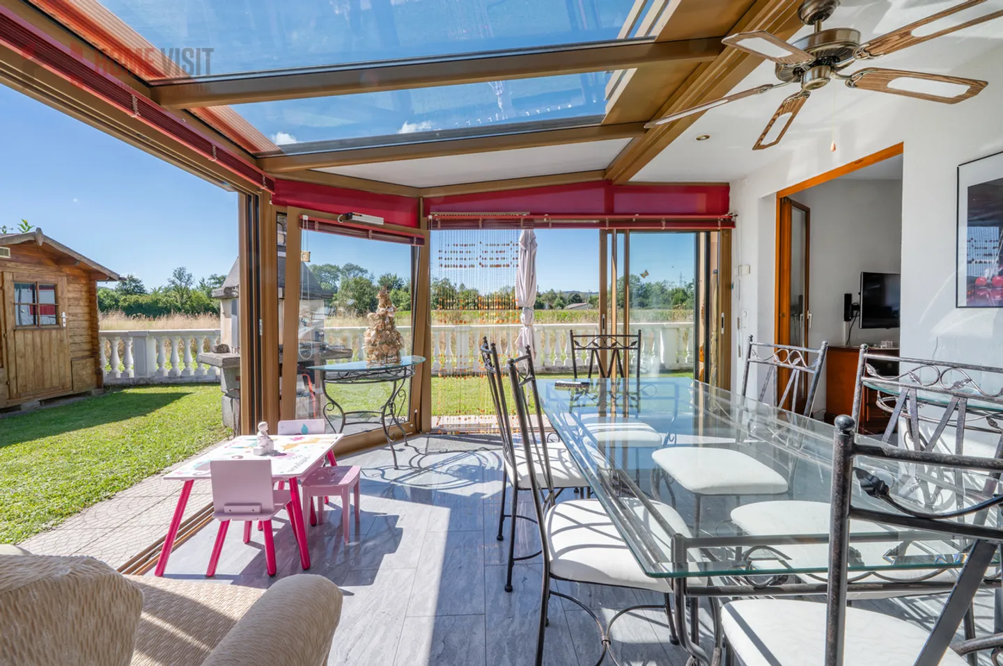 5.5-Room Corner House with Garden, Conservatory & Privacy - Photo 7 of 14