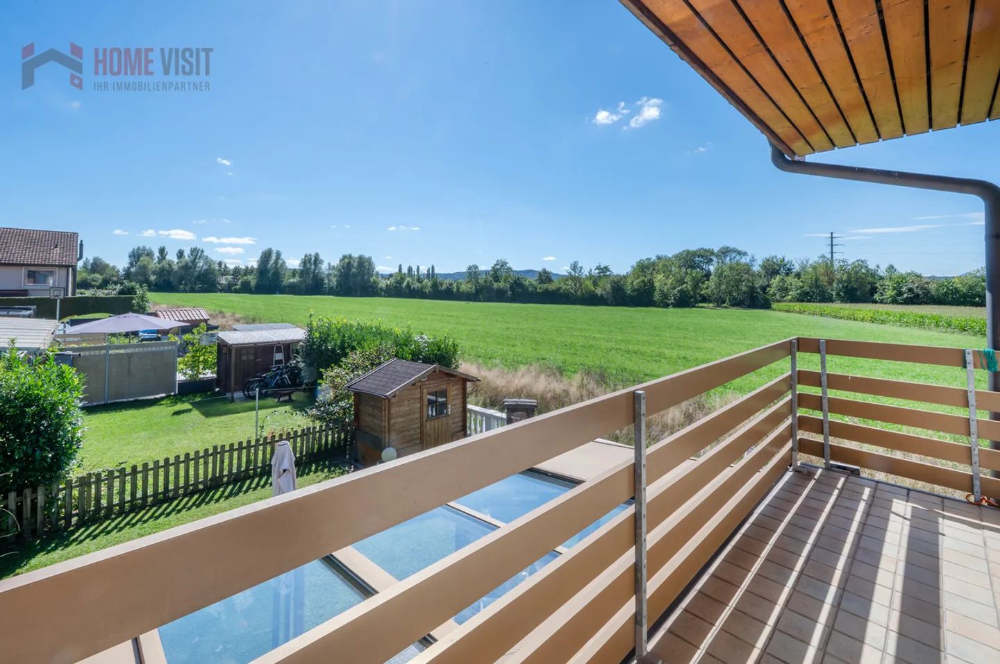 5.5-Room Corner House with Garden, Conservatory & Privacy - Photo 8 of 14