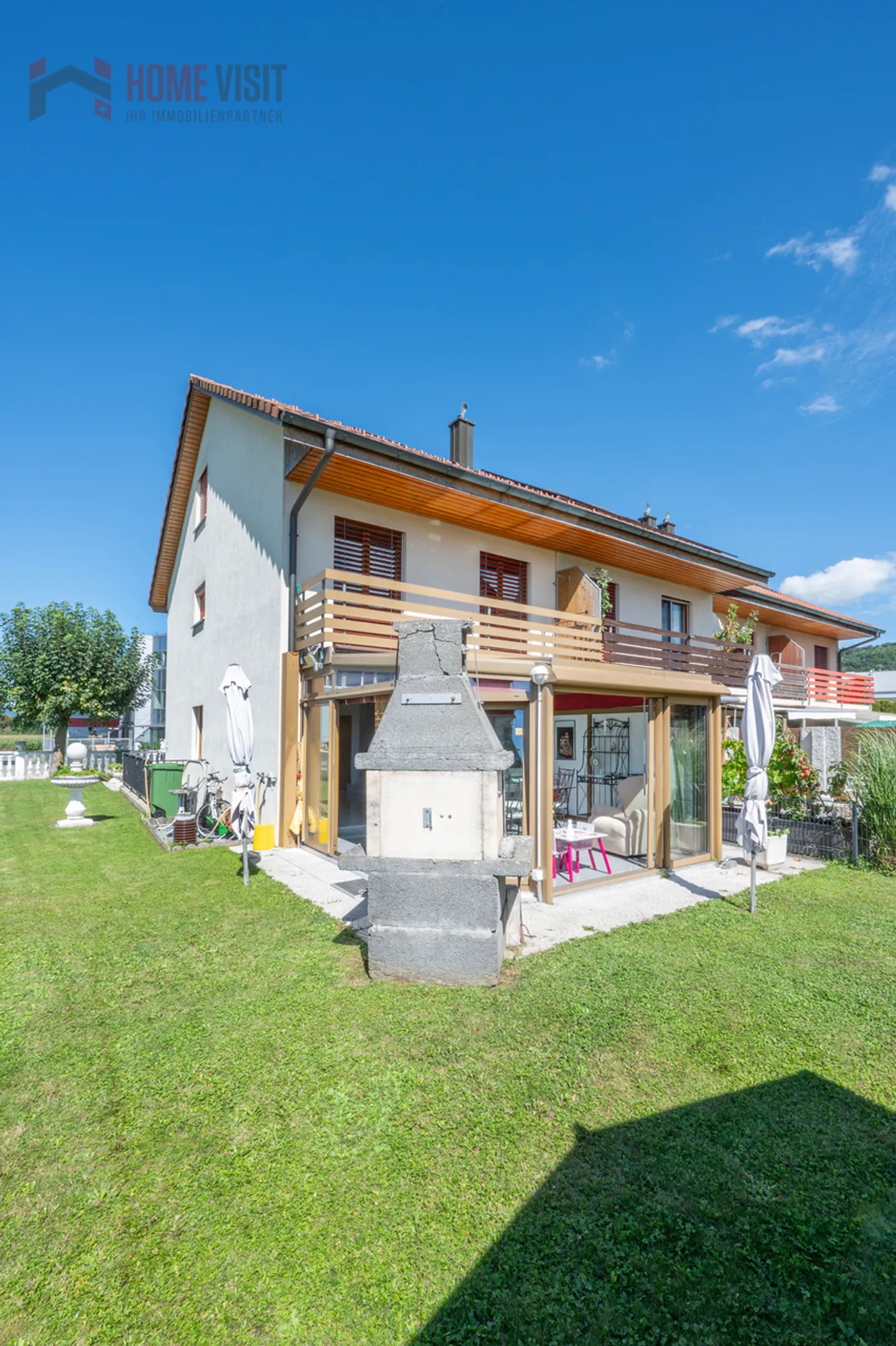 5.5-Room Corner House with Garden, Conservatory & Privacy - Photo 12 of 14