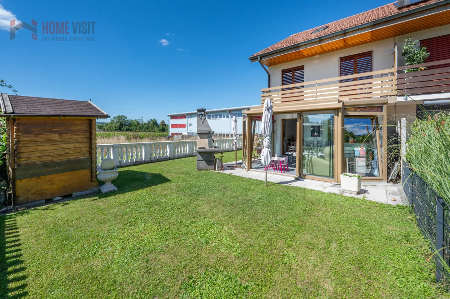 5.5-Room Corner House with Garden, Conservatory & Privacy - Photo 13 of 14