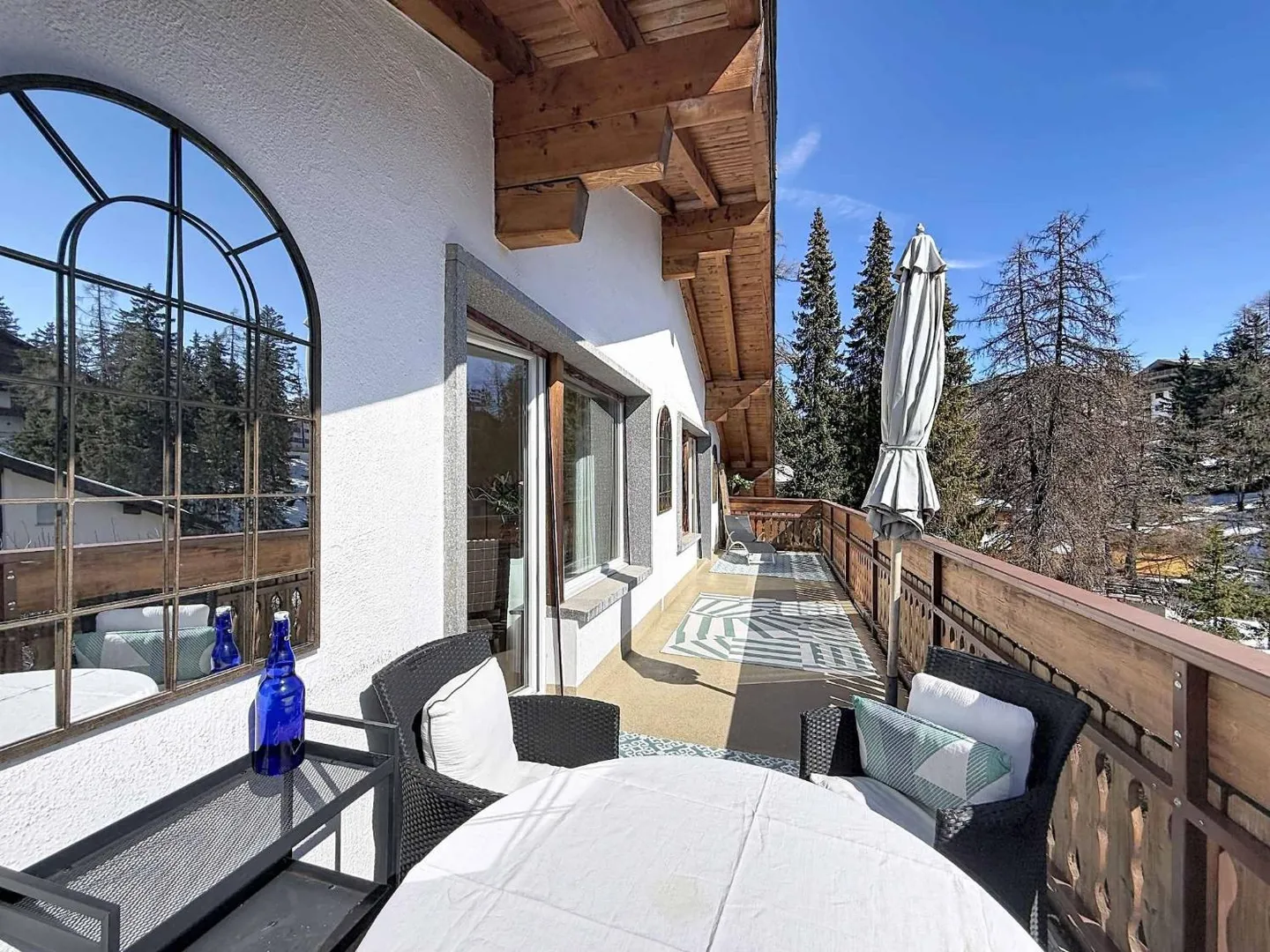 Charmant Appartement Attique - Photo 1 sur 13