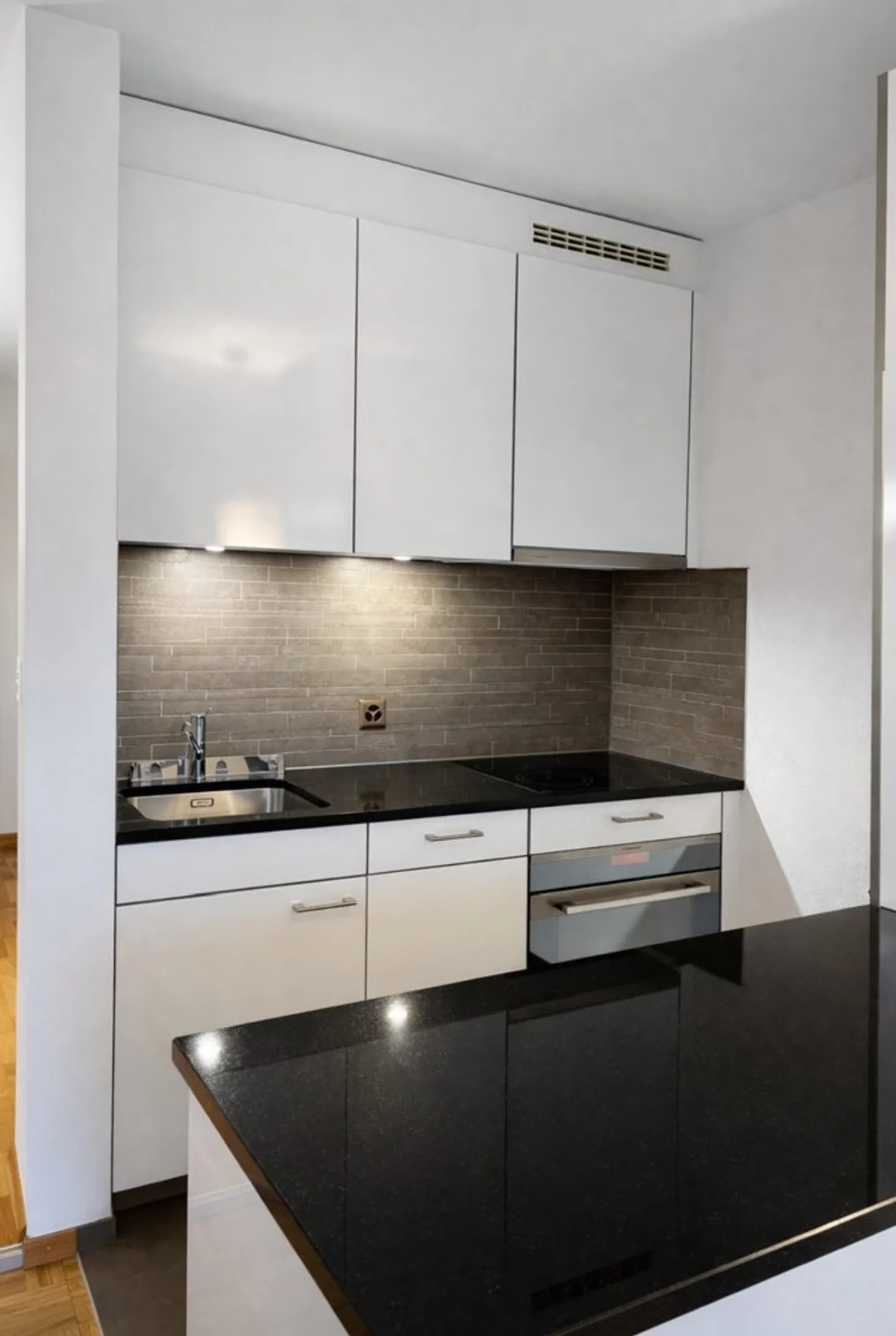Moderne 2-Zimmer-Wohnung mit Balkon - Foto 3 von 5