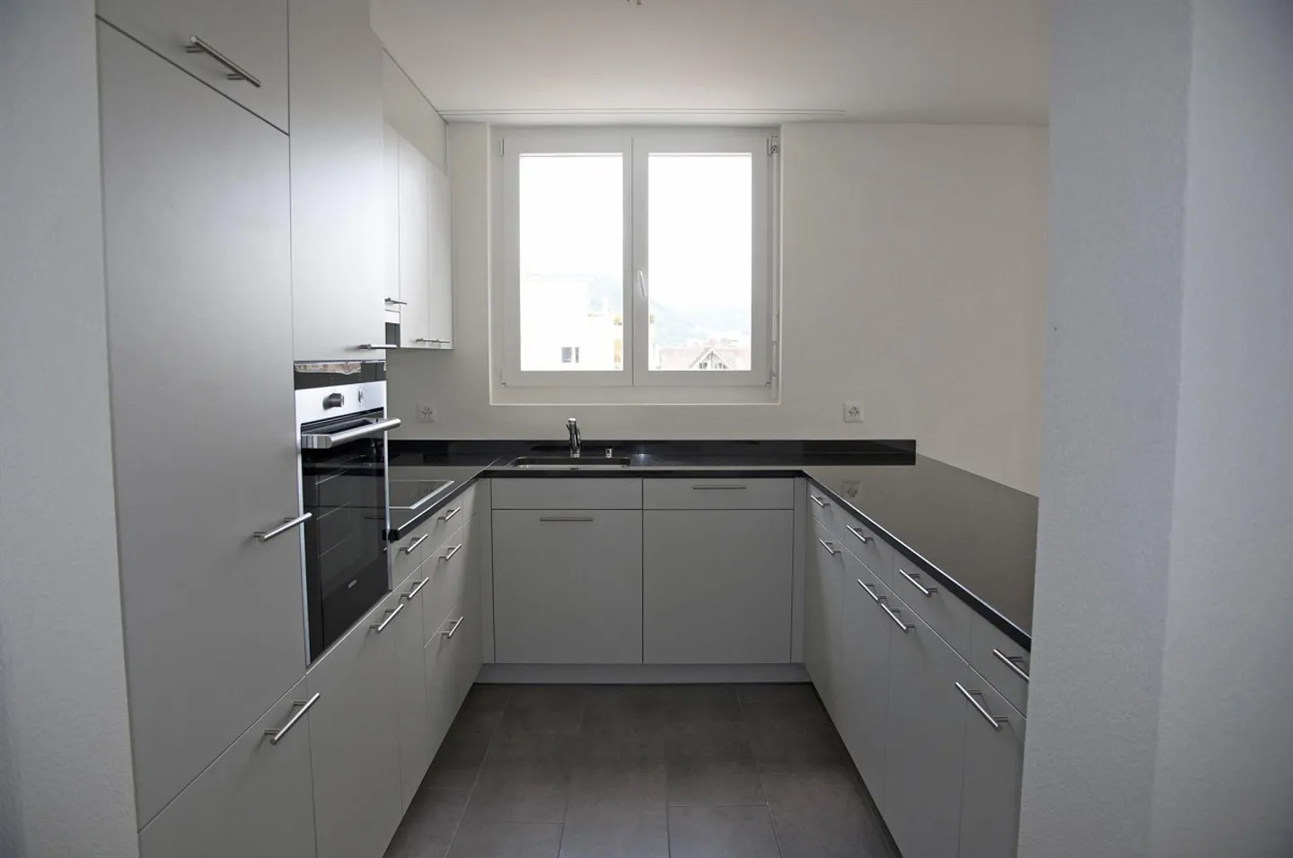 Appartamento moderno e spazioso a Liestal - Foto 2 di 13