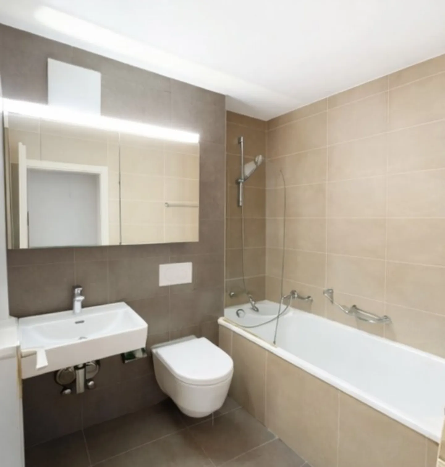 Moderne 2-Zimmer-Wohnung mit Balkon - Foto 5 von 5