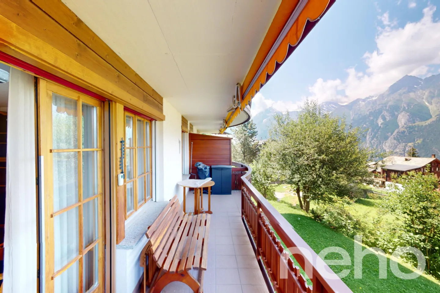 Sonnige 3½-Zimmer-Wohnung mit Alpenblick im Herzen von Grächen - Photo 4 of 13