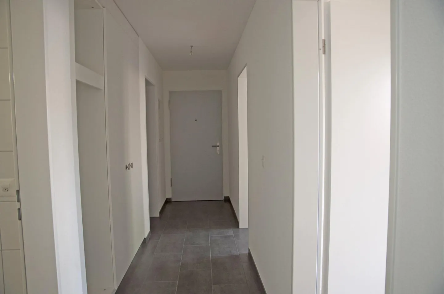 Appartamento moderno e spazioso a Liestal - Foto 5 di 13