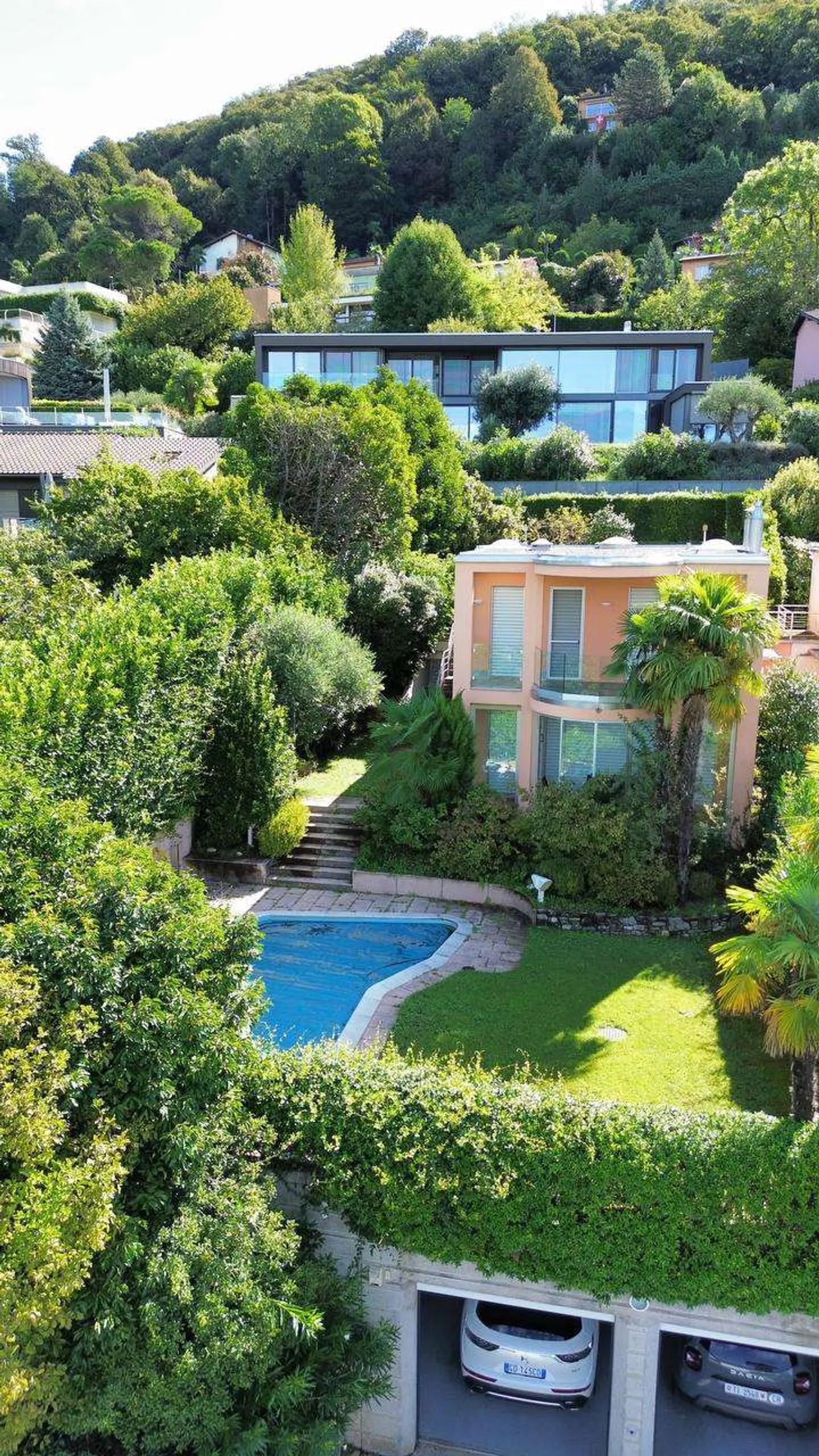 Traumhafte Villa mit Seeblick - Foto 3 von 49