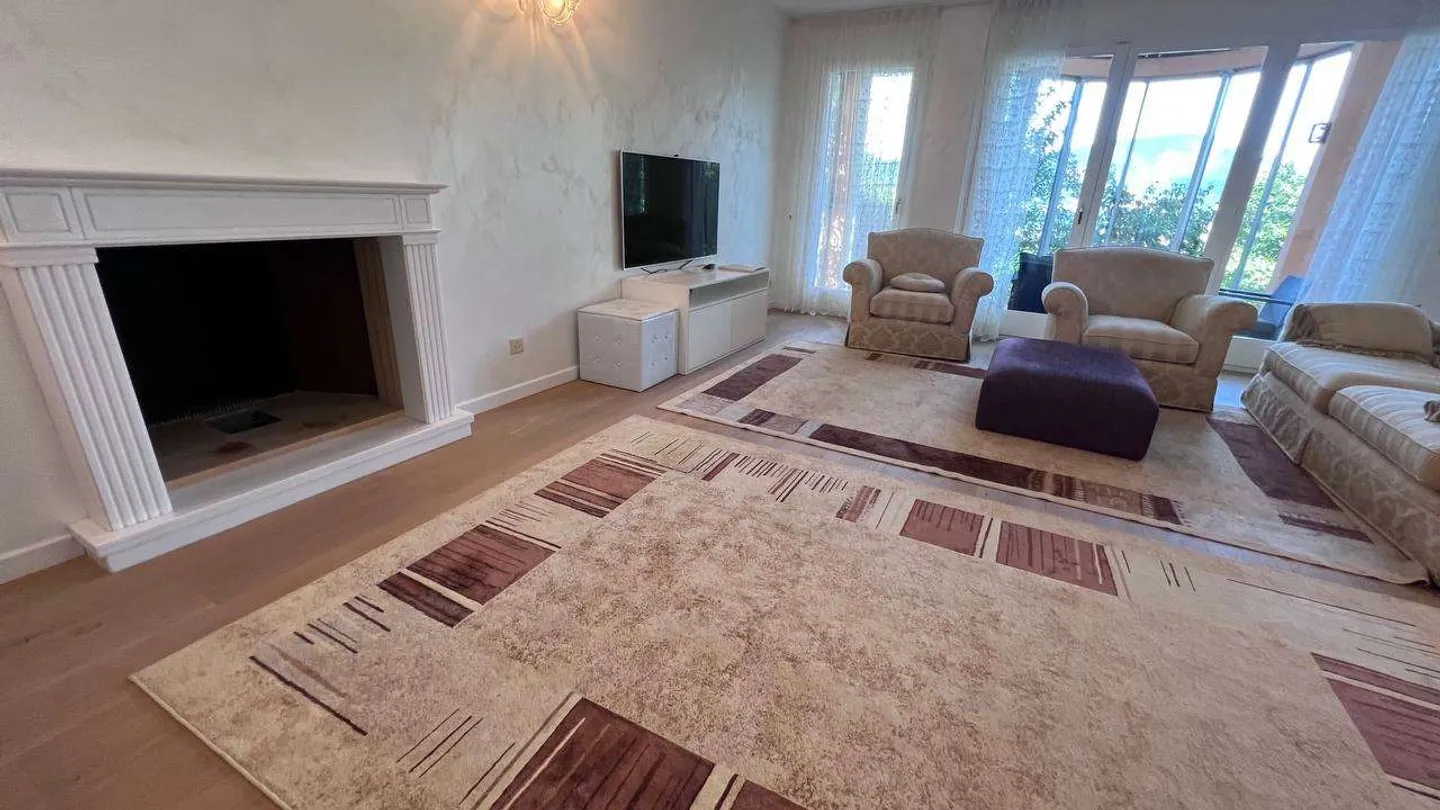 Traumhafte Villa mit Seeblick - Foto 7 von 49