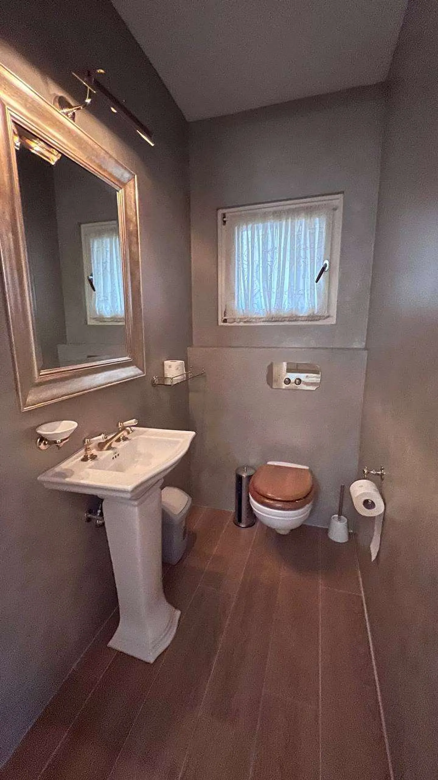 Traumhafte Villa mit Seeblick - Foto 26 von 49