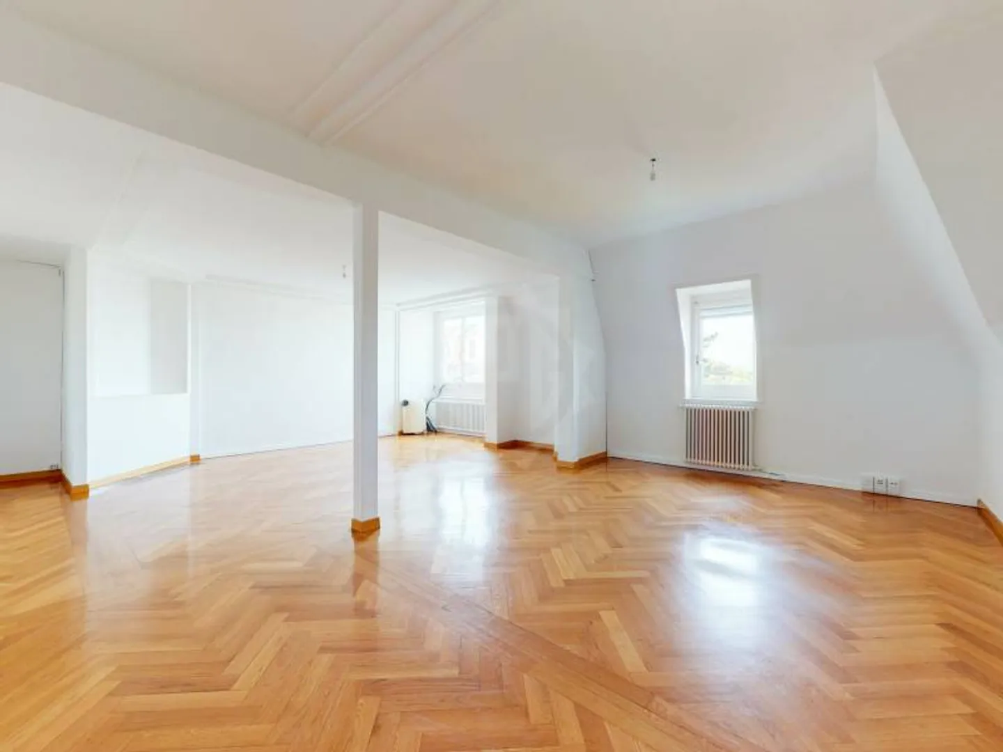 Office - Photo 2 of 8