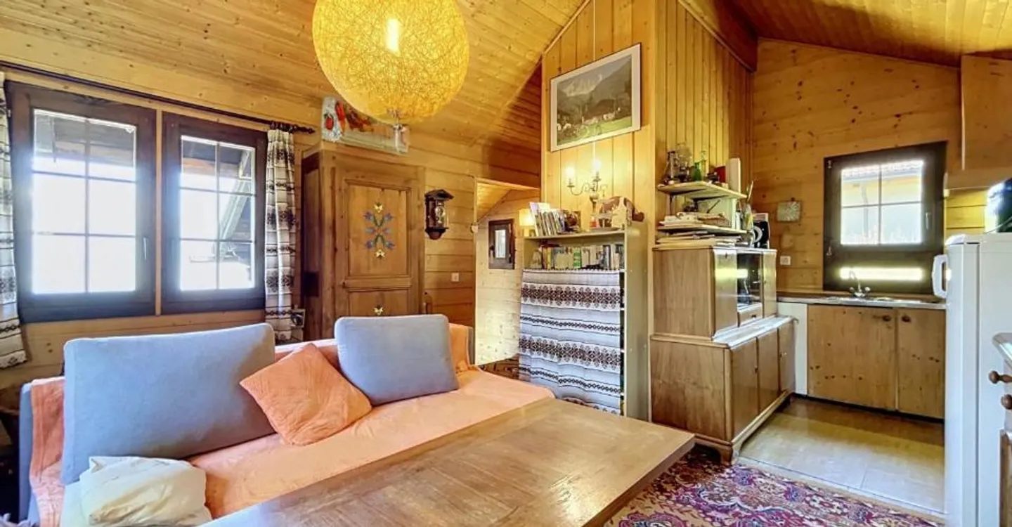 A Charming Retreat in the Heart of the Mountains - Photo 2 of 13