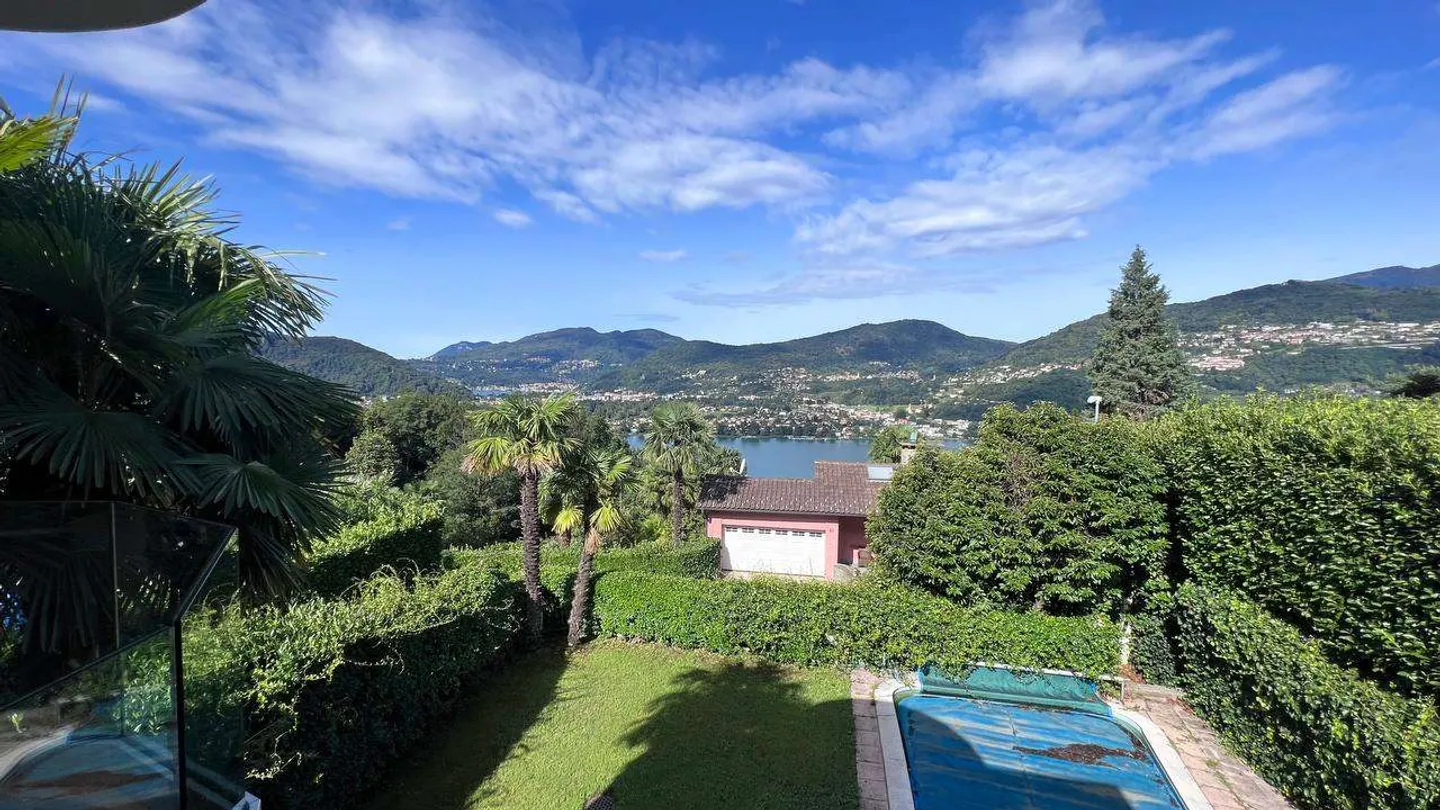 Traumhafte Villa mit Seeblick - Foto 43 von 49