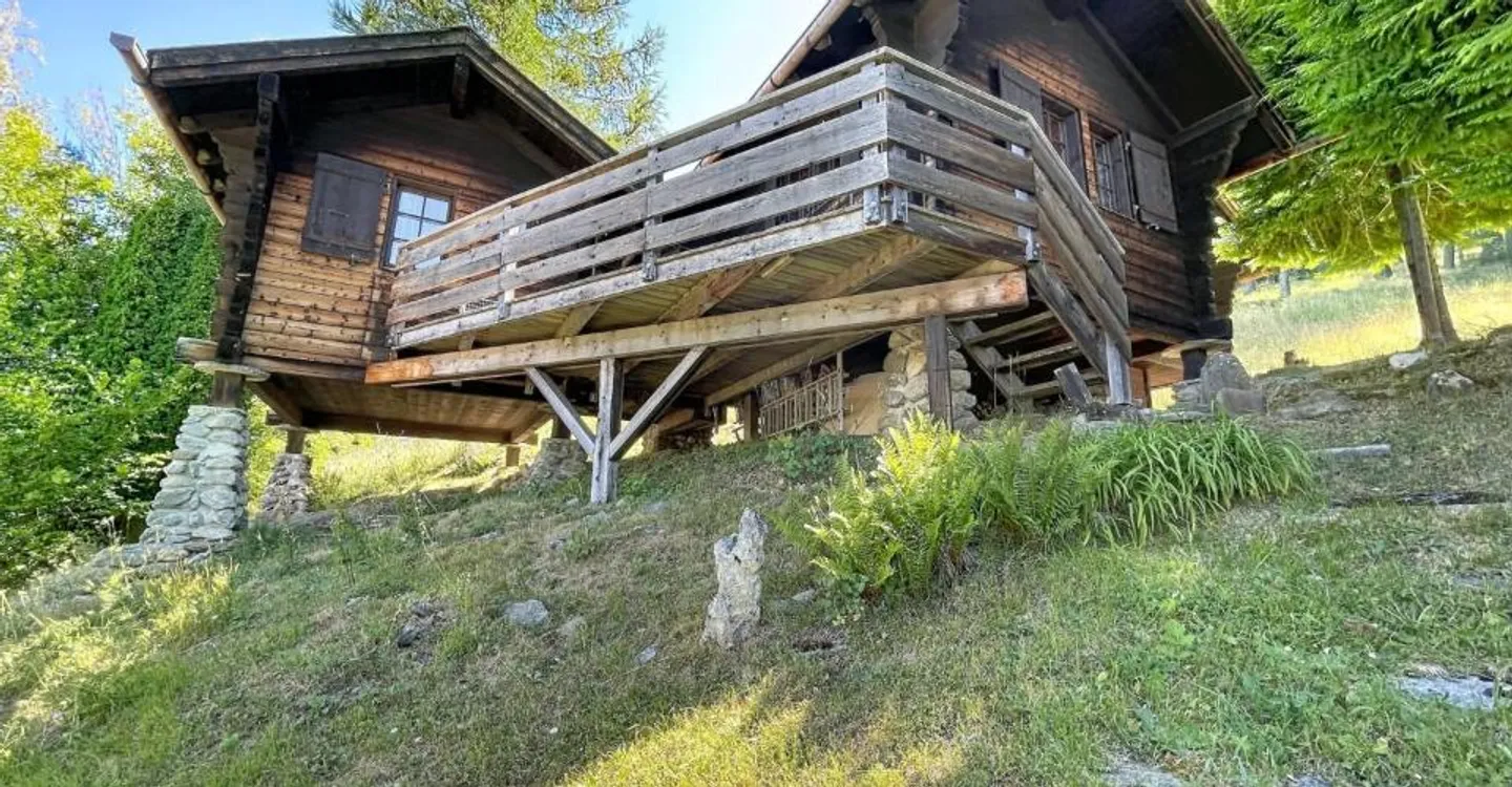 A Charming Retreat in the Heart of the Mountains - Photo 11 of 13