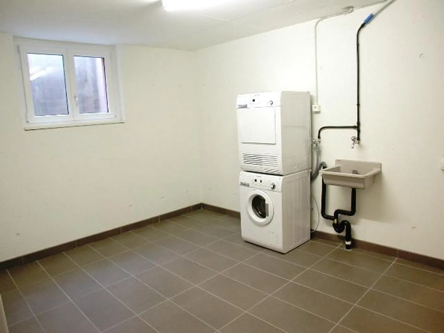 4.5 room apartment on the 1st floor with winter garden - Photo 9 of 9