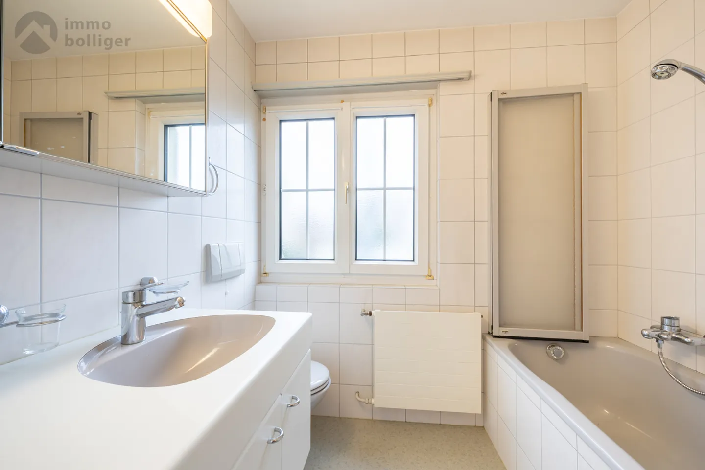 Double Living Happiness: Two-Family House Near the Train Station - Photo 5 of 13