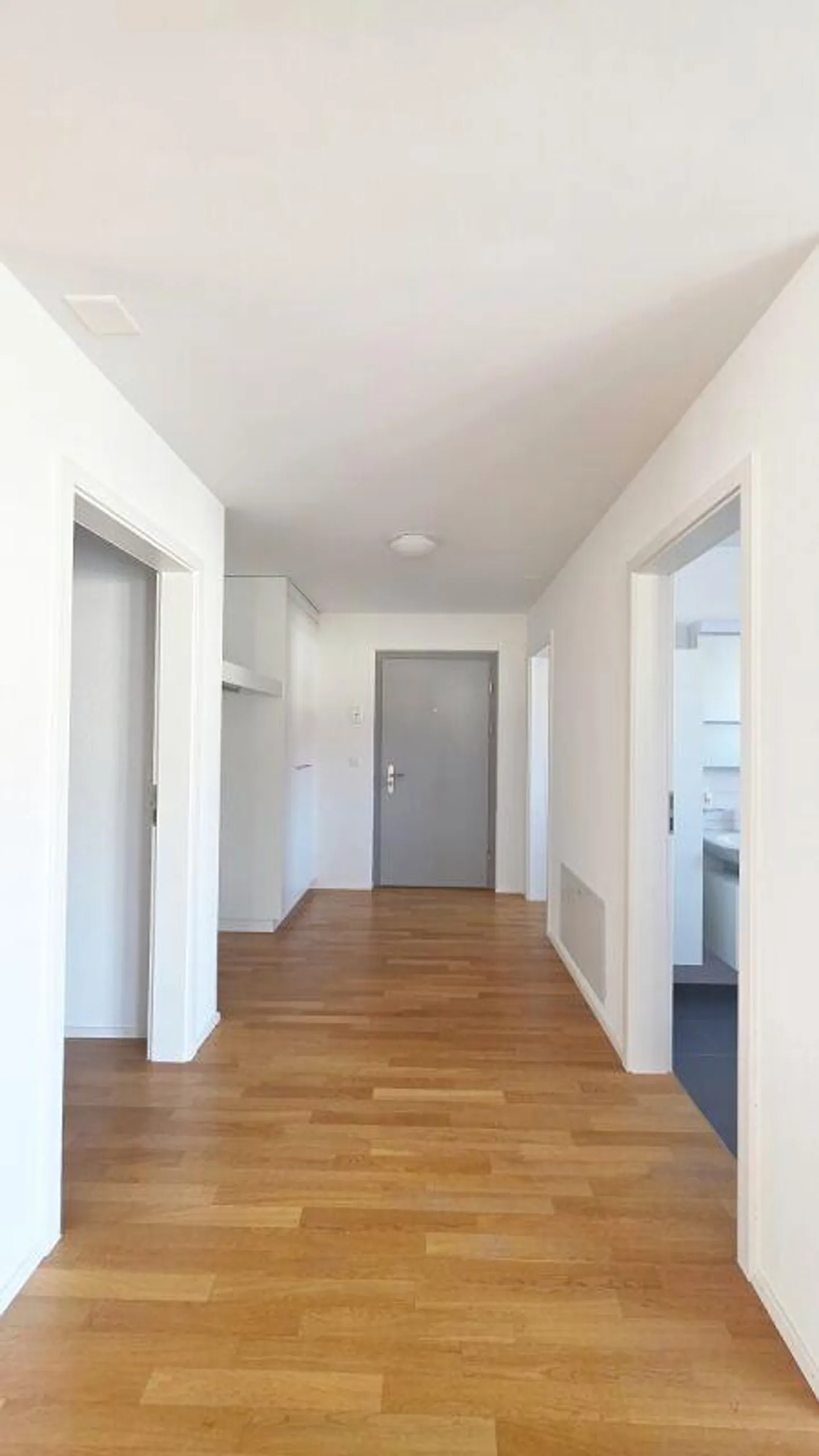 Appartamento ultramoderno in proprietà ben tenuta - Foto 9 di 13