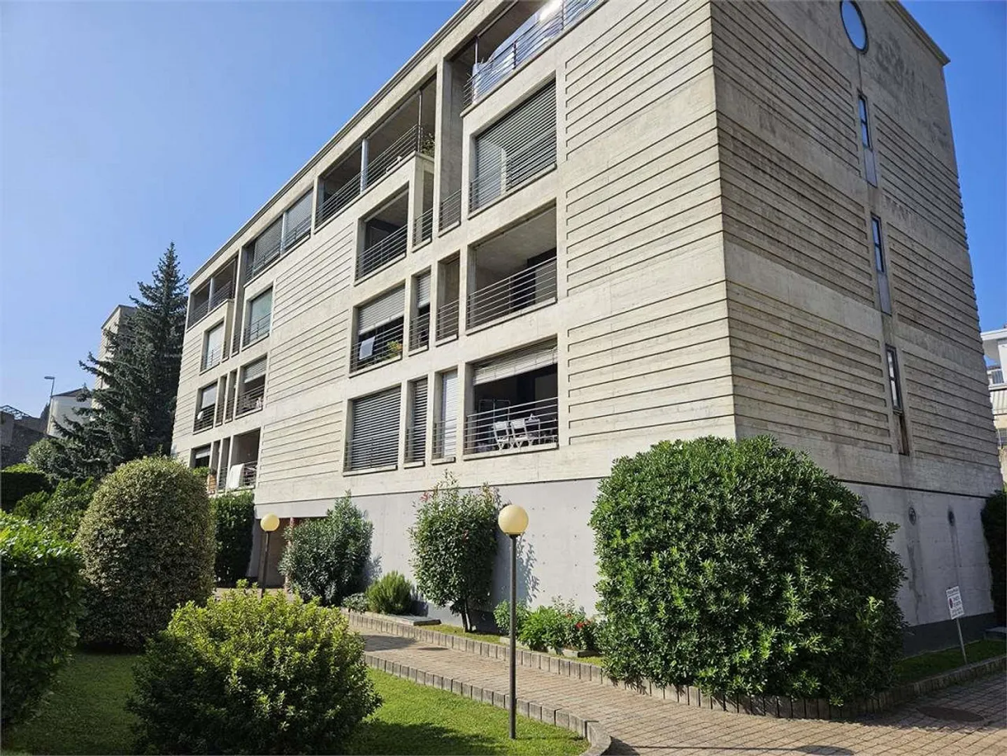 Porza, 3.5 Rooms with Balcony - Photo 1 of 12