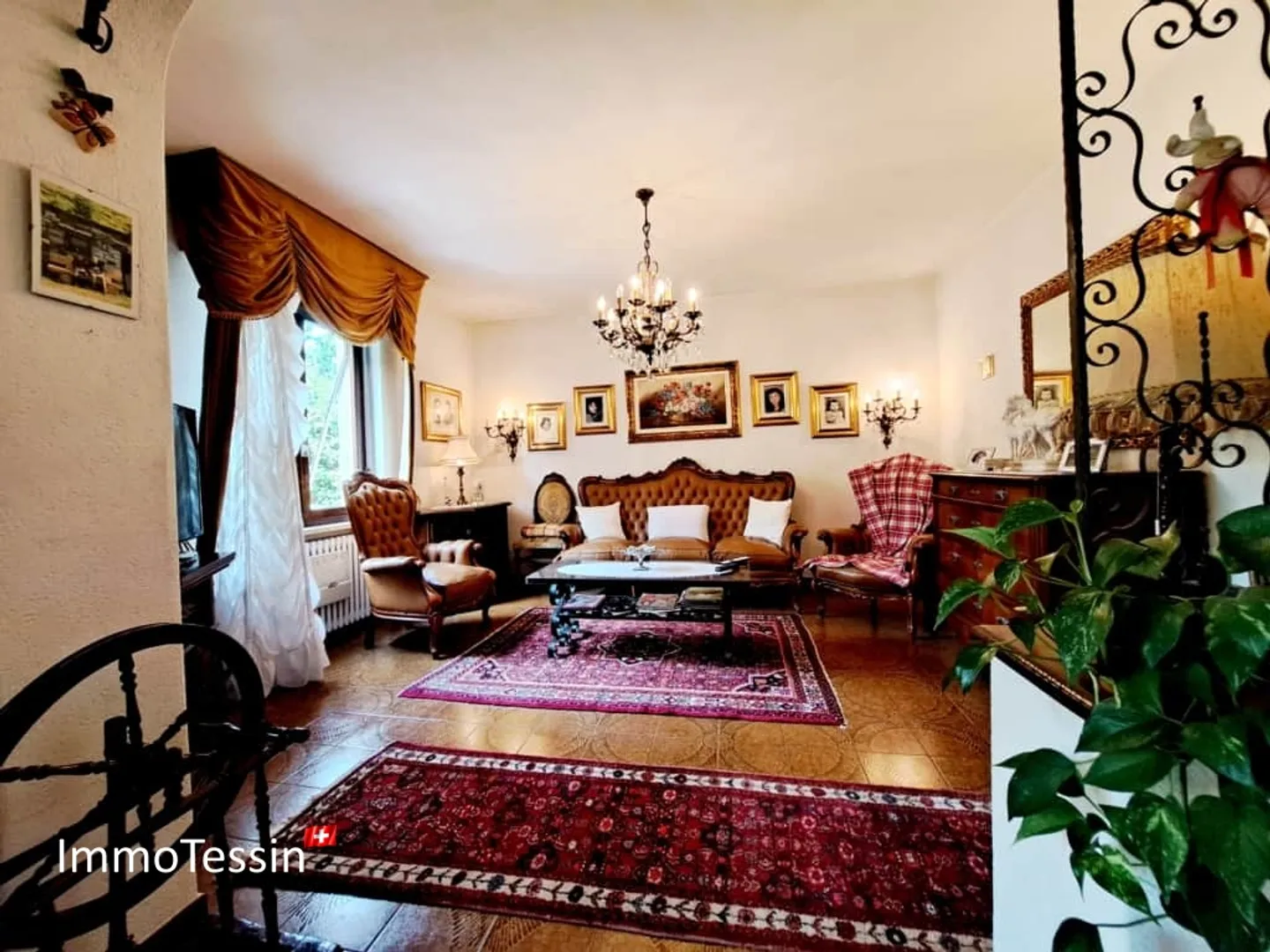 Villa spaziosa e affascinante, un'oasi di calma nel cuore di Giubiasco, inclusi i redditi da locazione - Foto 8 di 13